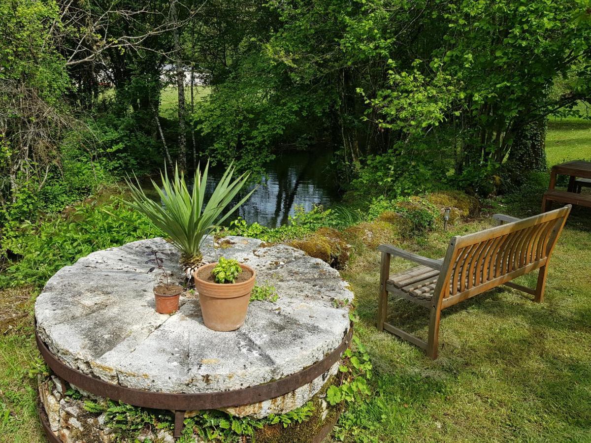 Murat Le Moulin De Jules Et Akasha B&B 외부 사진